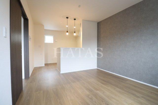 居室・リビング　同物件別部屋です