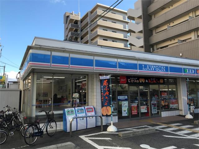 コンビニ　ローソン　三国ヶ丘駅前店（コンビニ）まで147m