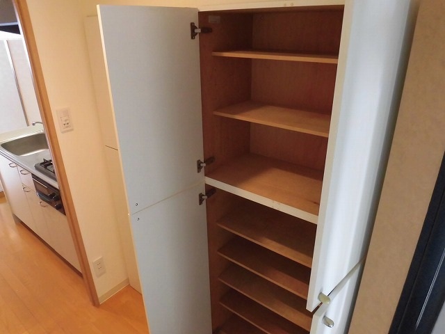 玄関　シューズボックス