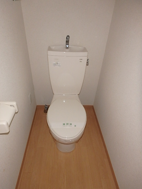 トイレ　清潔感のあるトイレ