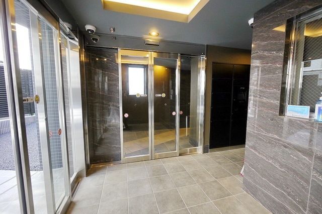 エントランス　エントランス