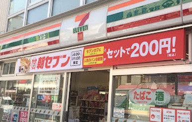 コンビニ　コンビニ（コンビニ）まで2211m