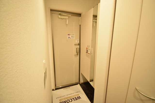 玄関　１０３・玄関