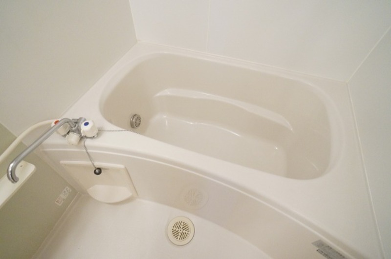 バス・シャワールーム　図面と現状に相違がある場合には現状を優先．．．