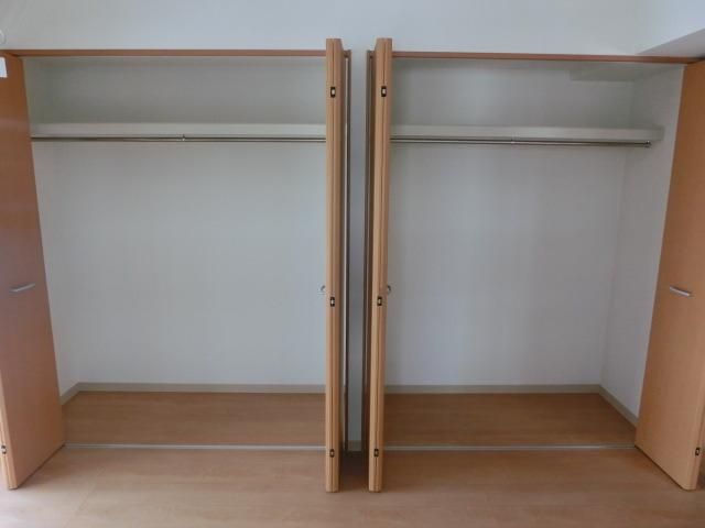 その他設備　収納たっぷりのクローゼット