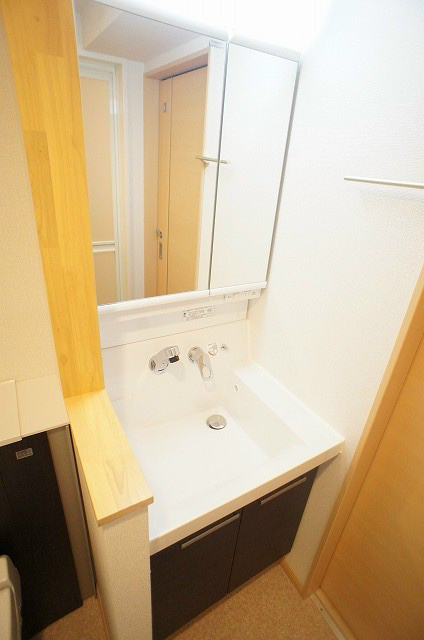 洗面設備　洗髪洗面化粧台