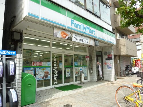 コンビニ　ファミリーマート菊川一丁目店（コンビニ）まで377m