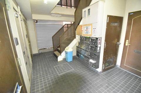 ロビー　外観写真（昼）