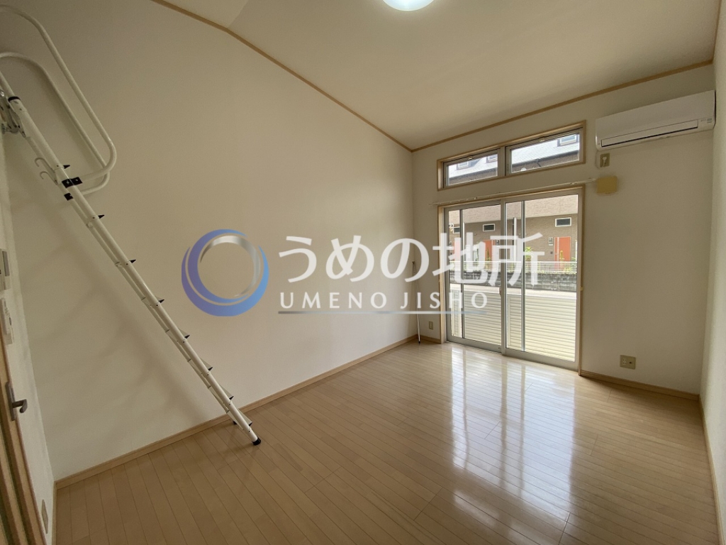 居室・リビング　洋室１