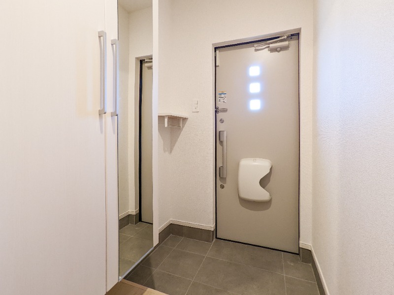 玄関　図面と現状に相違がある場合には現状を優先