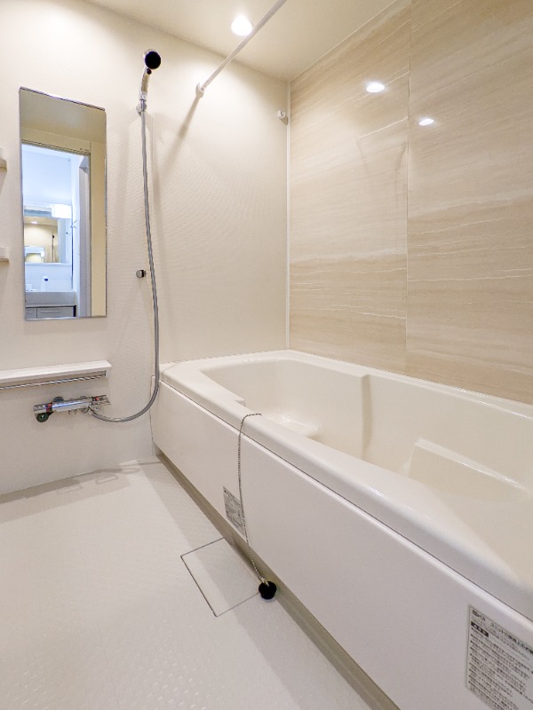 バス・シャワールーム　図面と現状に相違がある場合には現状を優先