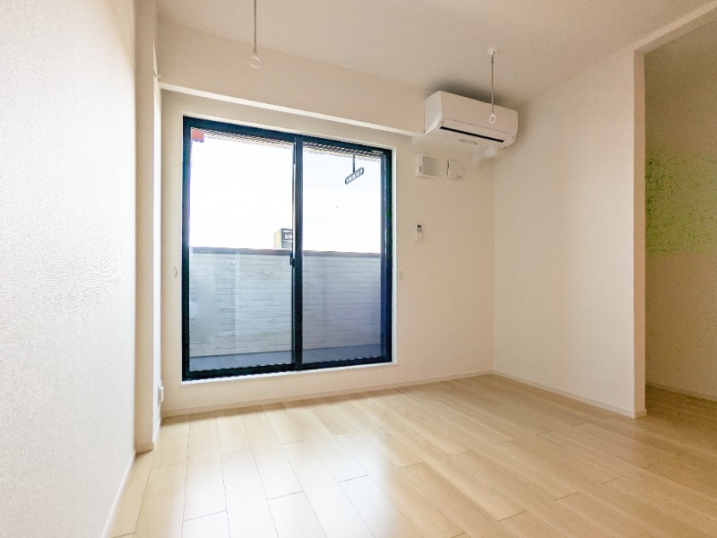 居室・リビング　図面と現状に相違がある場合には現状を優先