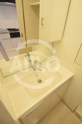 洗面設備　アーバネックス心斎橋　独立洗面台