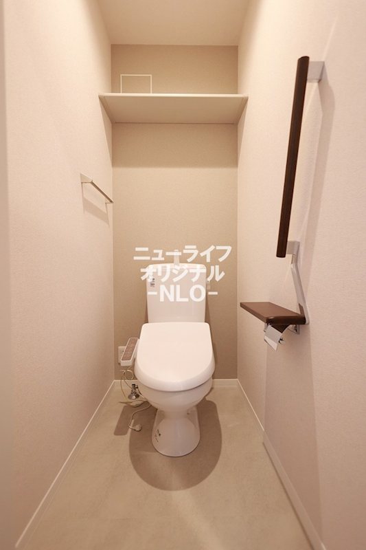 トイレ　洗浄力と快適さを兼ね備えた温水洗浄便座付き☆