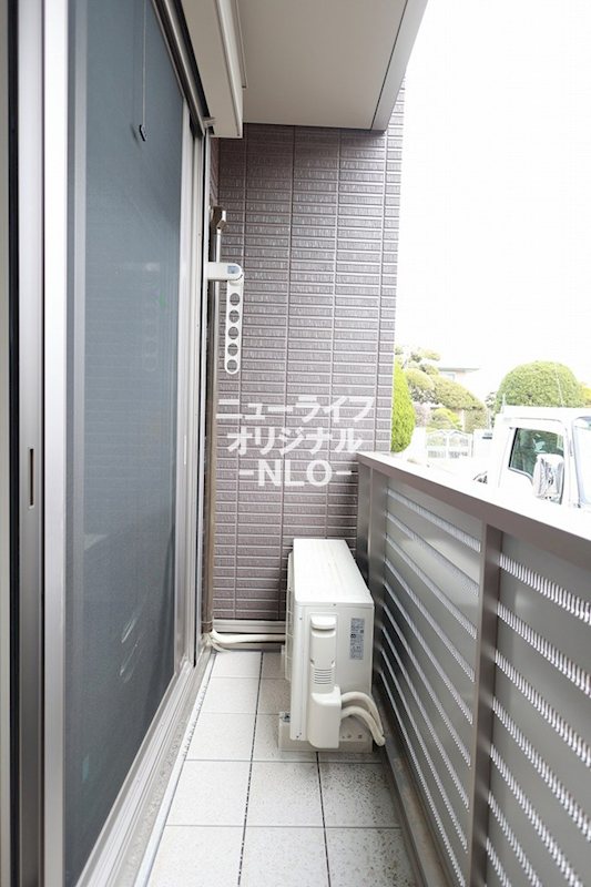 バルコニー　東に面しているので朝日が差し込みます☆