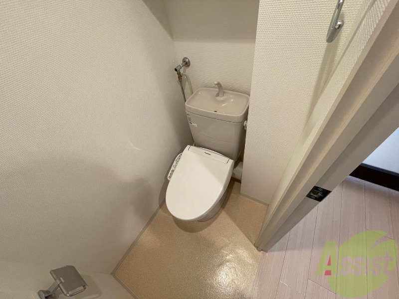 トイレ　ウォシュレット機能がついたトイレ。安心して使用できますね