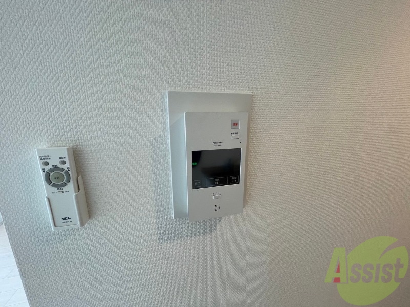 セキュリティ　ＴＶモニター付インターホンです。来客者の顔が見えるので安心！