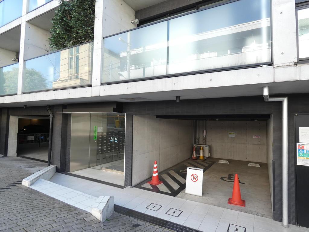 エントランス　エントランス