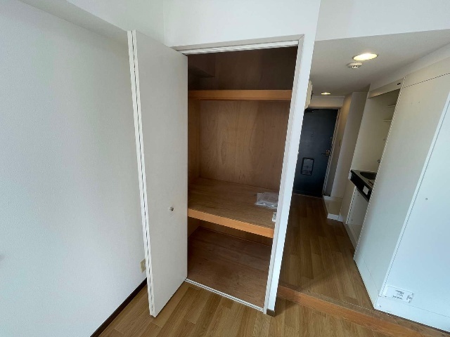 収納　※同物件別号室の参考写真です。