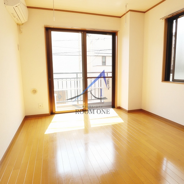 居室・リビング　洋室のお部屋です。