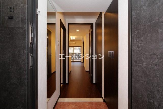 玄関　プレジオ難波