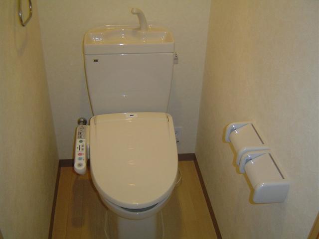 トイレ　シャワー付トイレ