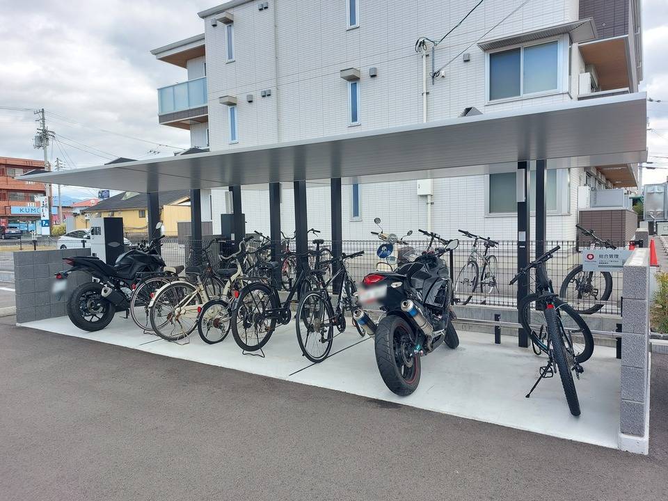 駐車場　駐輪場