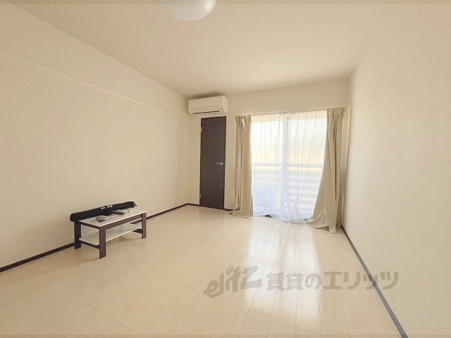 居室・リビング　洋室