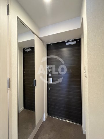 玄関　プレサンス新大阪ストリーム　玄関