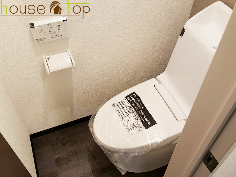 トイレ　ウォシュレット完備