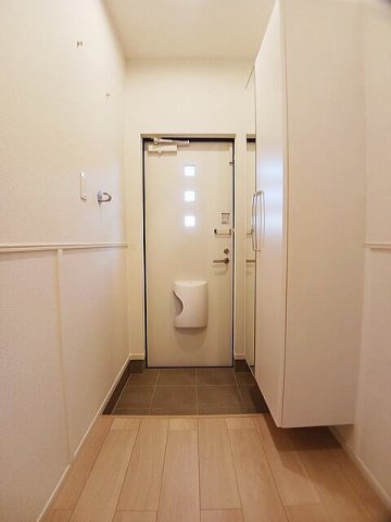 玄関　シンプルで使いやすい玄関です