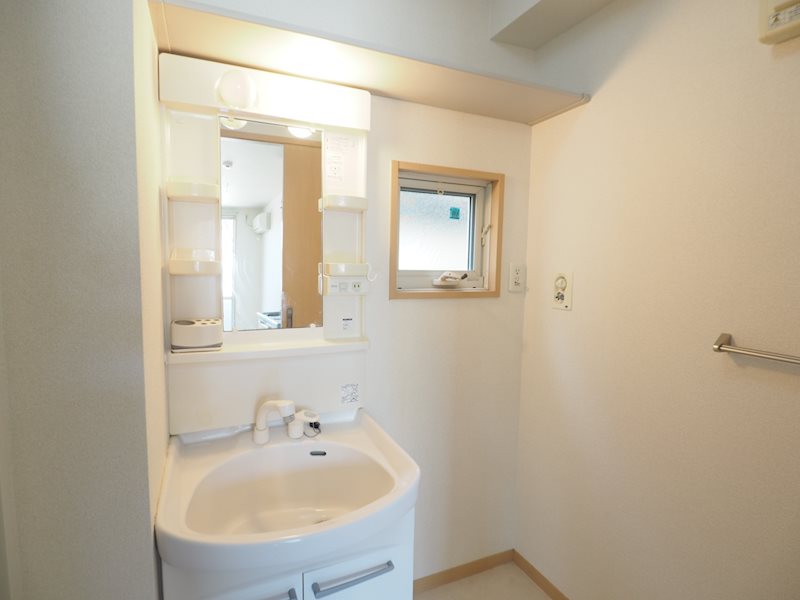 洗面設備　別号室写真の為現況優先