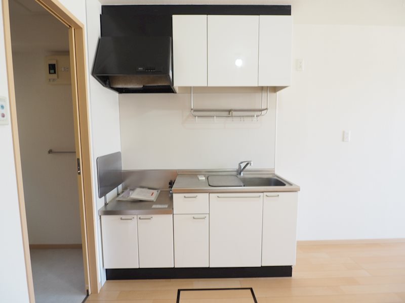 キッチン　別号室写真の為現況優先