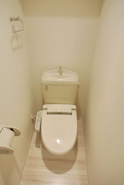 トイレ　☆温水洗浄便座☆