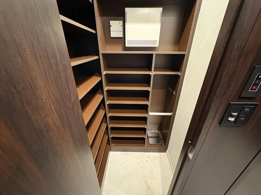 玄関　明るい玄関です