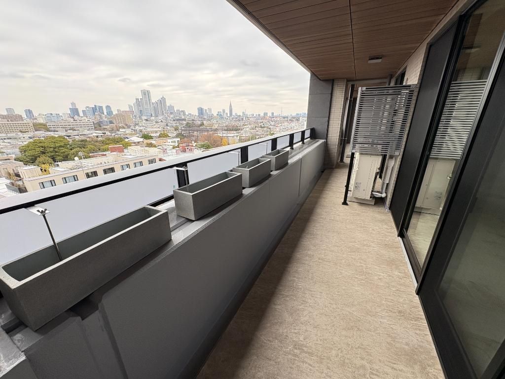 バルコニー　広々としたバルコニーです