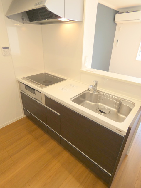 キッチン　★カウンターＩＨ３口システムキッチン★