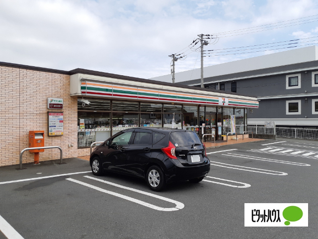 コンビニ　セブンイレブン富士市石坂店（コンビニ）まで593m