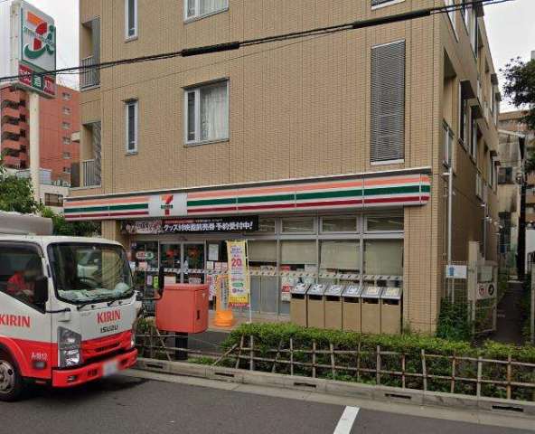 コンビニ　セブンイレブン（コンビニ）まで514m