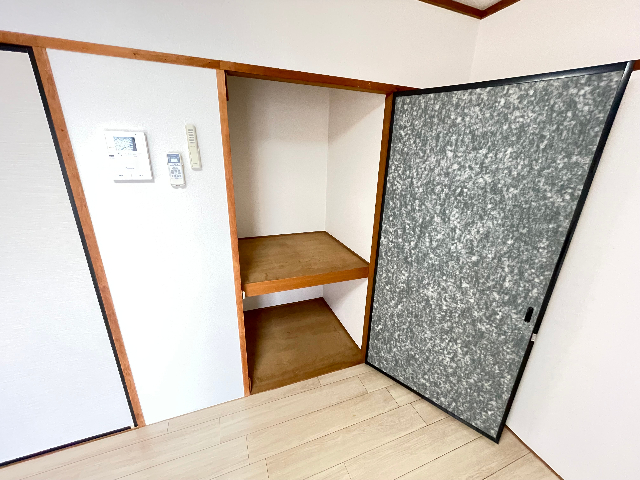 収納　押し入れ