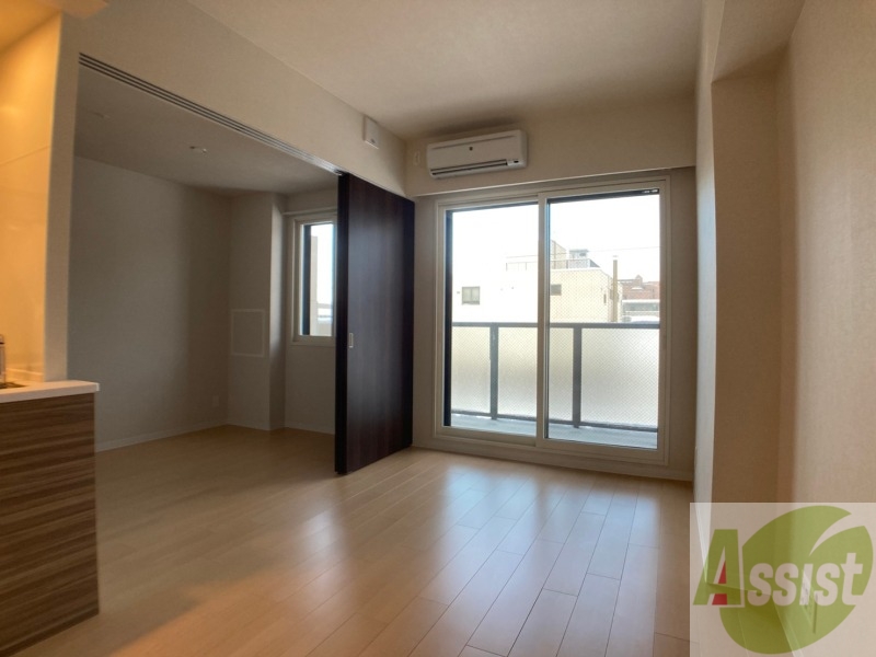 居室・リビング　広々としたリビングですね。使い勝手がよさそうですね！