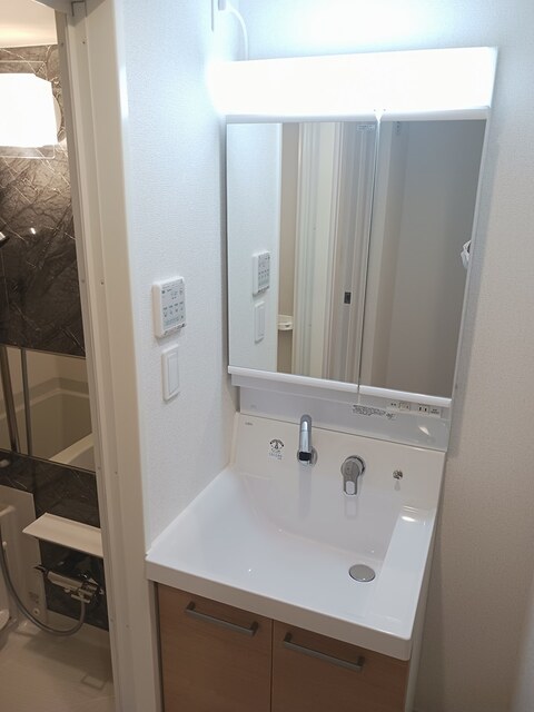 洗面設備　同仕様