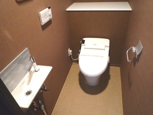 トイレ　※別部屋参考写真