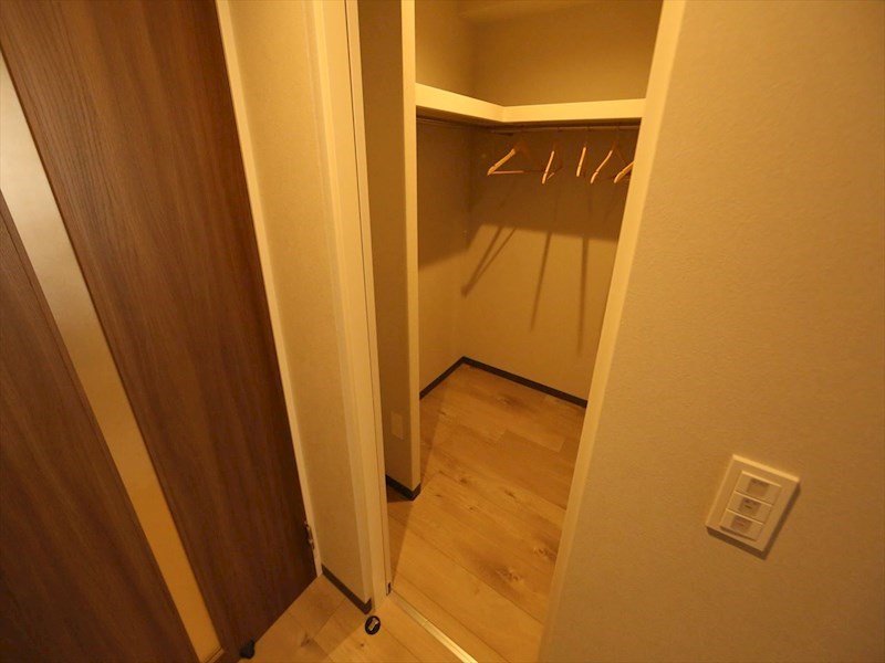 収納　ウォークインクローゼット（収納充実してます）