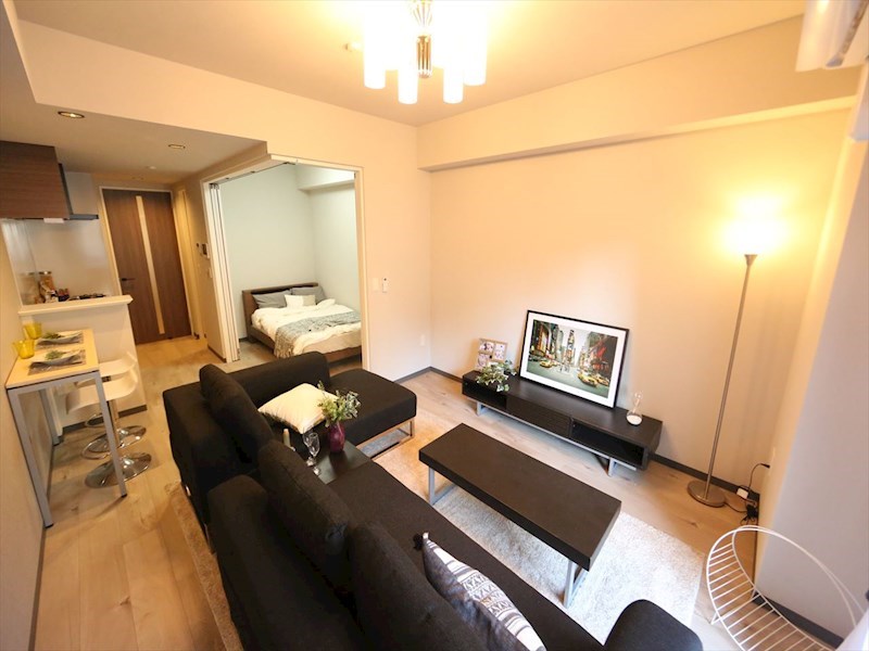 居室・リビング　ＬＤＫ12.3帖　洋室3.5帖　つなげても仕切っても使えます