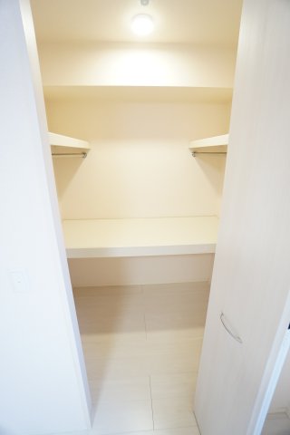 収納　※同物件、反転タイプの写真になります。