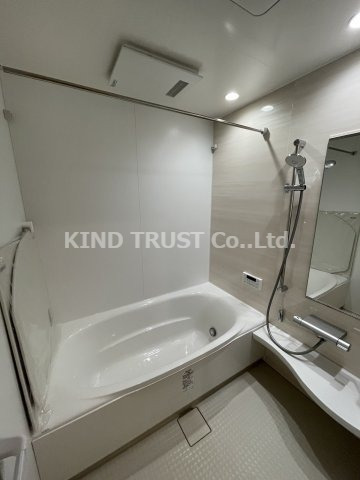 バス・シャワールーム　日々の疲れを癒すお風呂付です