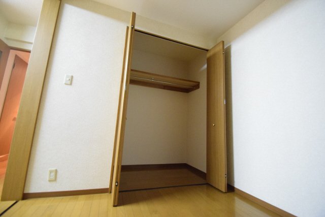 収納　各部屋に収納あります。（別の部屋の写真）