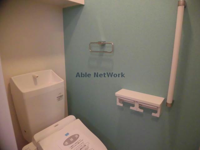 トイレ　別部屋参考画像（反転）