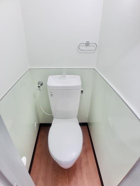 トイレ　落ち着いたトイレです